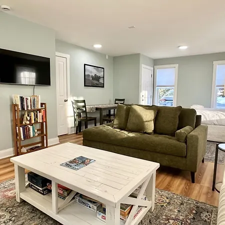 2 Bedroom Home In Bar Harbor Town Hill 