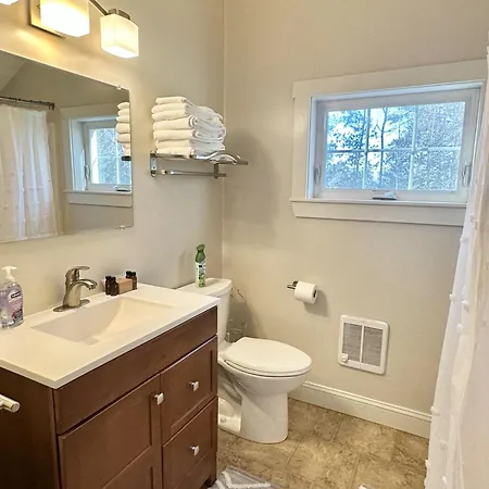 2 Bedroom Home In Bar Harbor Town Hill 