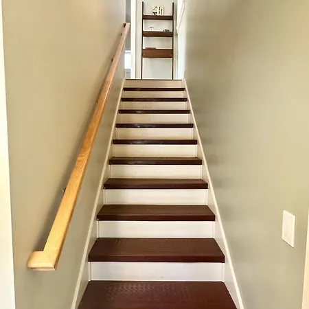 2 Bedroom Home In Bar Harbor Town Hill 