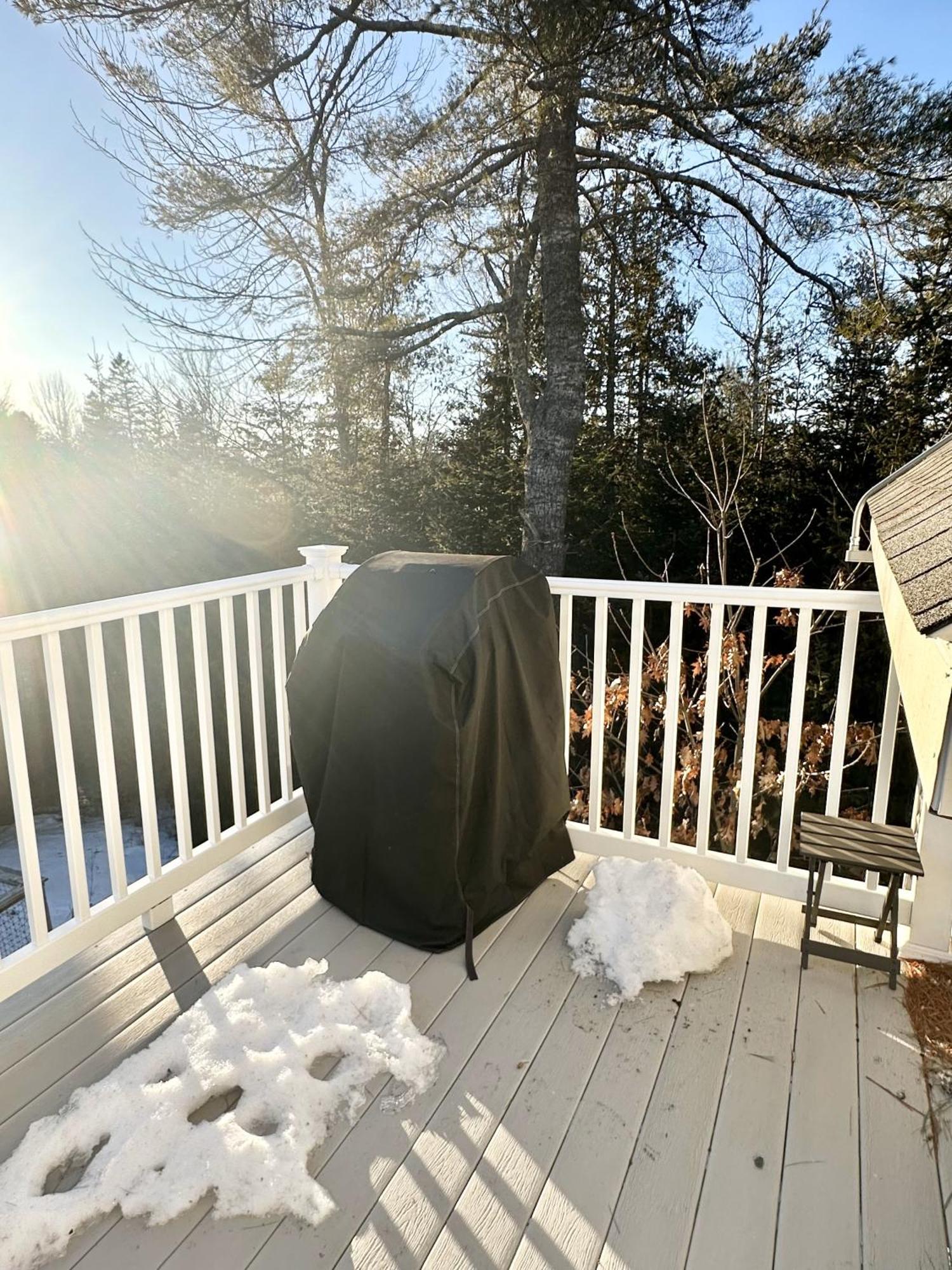 2 Bedroom In Town Hill 