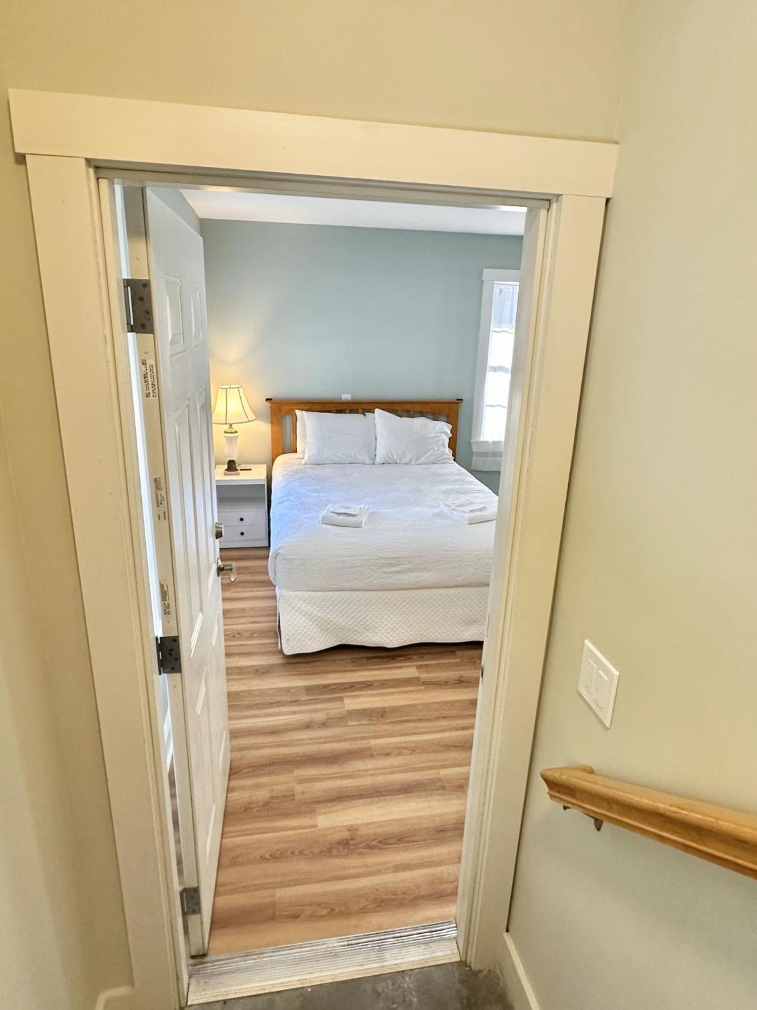 Holiday home 2 Bedroom In Town Hill 