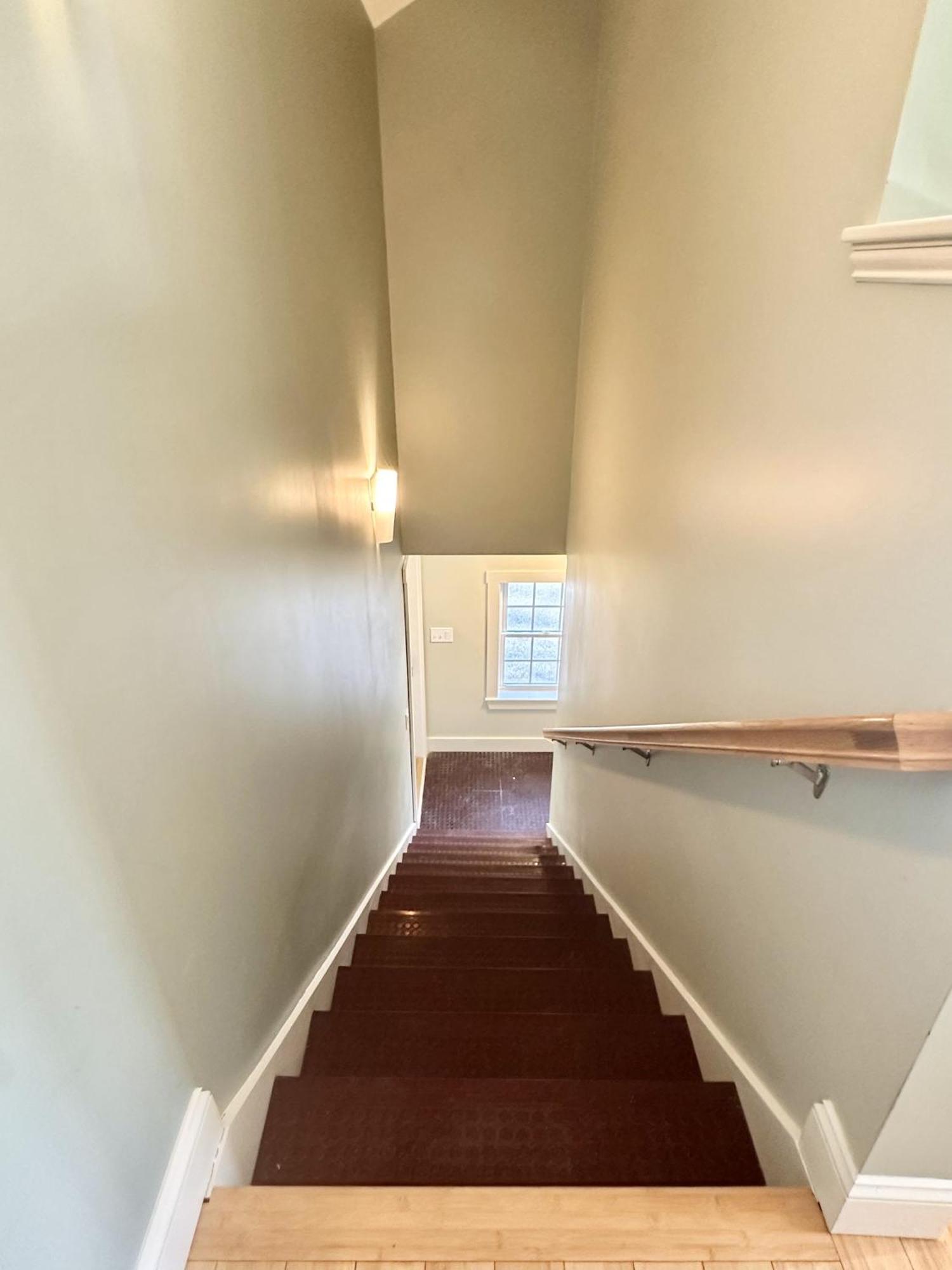 2 Bedroom In Town Hill 