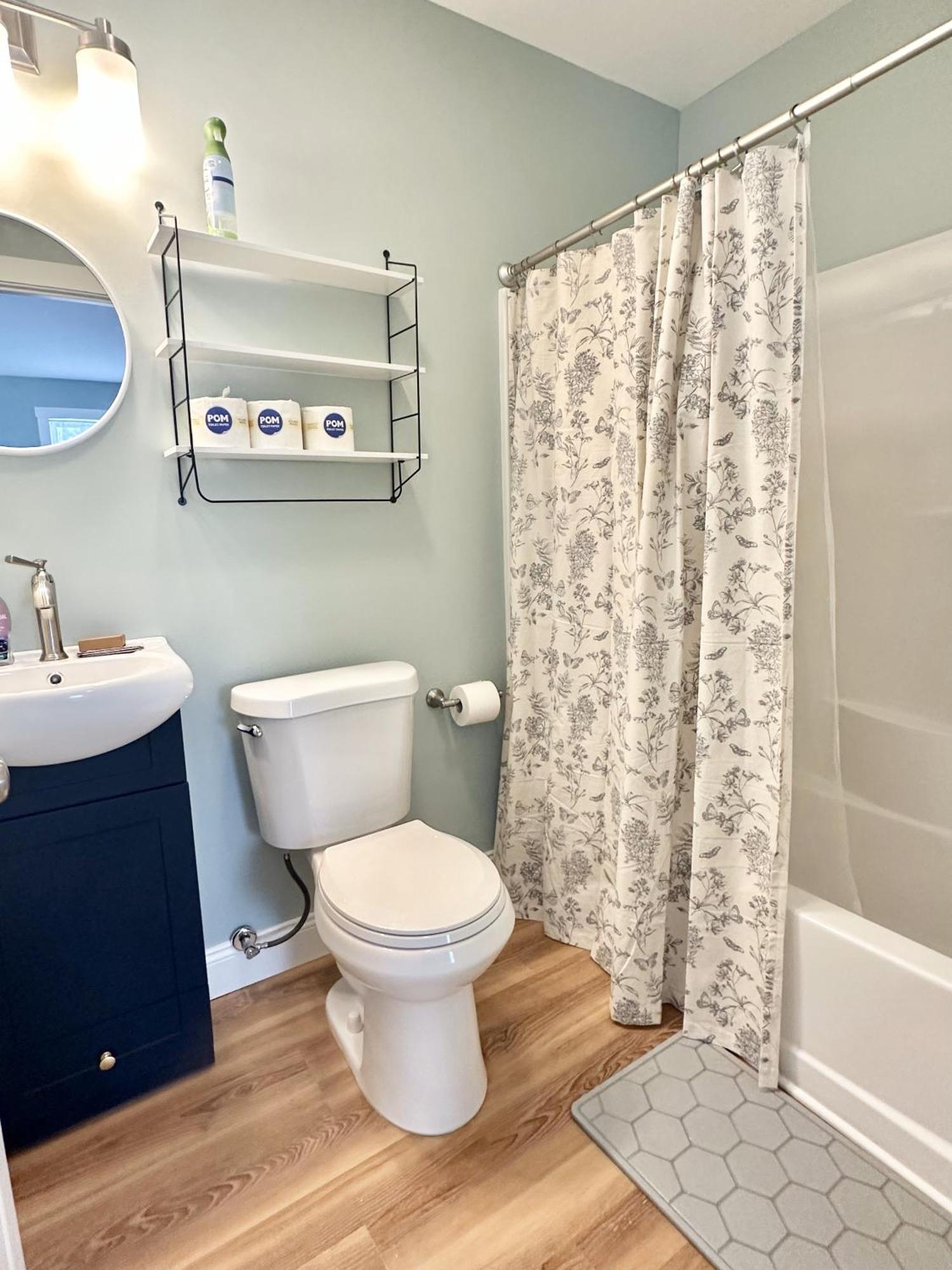 2 Bedroom In Town Hill 